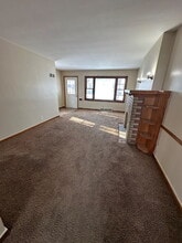 857 9th St in Beloit, WI - Building Photo - Building Photo