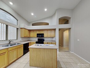 1335 W Wahalla Ln in Phoenix, AZ - Building Photo - Building Photo