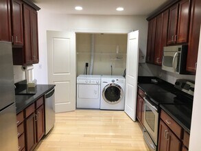 163 Chestnut Hill Ave, Unit 202 in Boston, MA - Foto de edificio - Building Photo