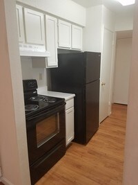 Bankside Village photo'