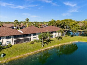 500 Misty Pines Cir in Naples, FL - Foto de edificio - Building Photo