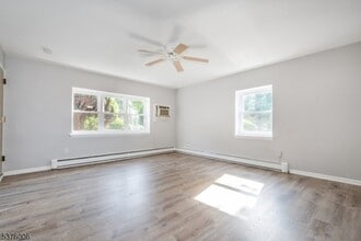 197 N Beverwyck Rd in Parsippany Troy Hills, NJ - Building Photo - Building Photo