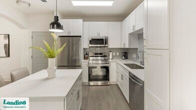 15777 Quorum Dr in Addison, TX - Building Photo - Building Photo