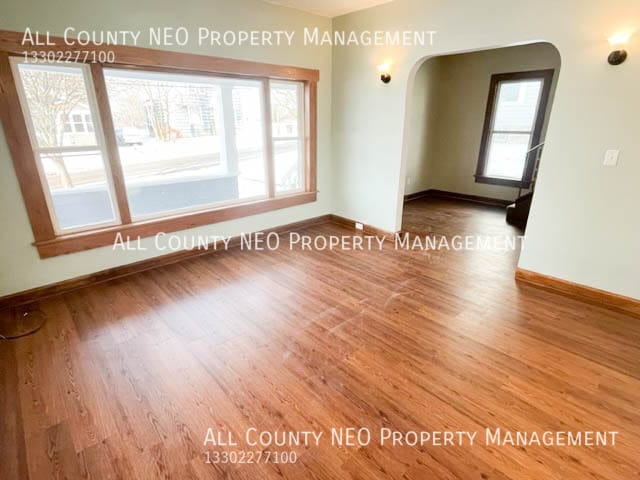 2163 13th St SW in Akron, OH - Building Photo - Building Photo