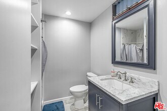 11616 Chenault St in Los Angeles, CA - Building Photo - Building Photo