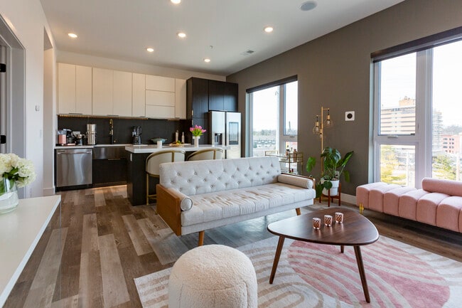 Mckenzie in St. Louis, MO - Foto de edificio - Building Photo