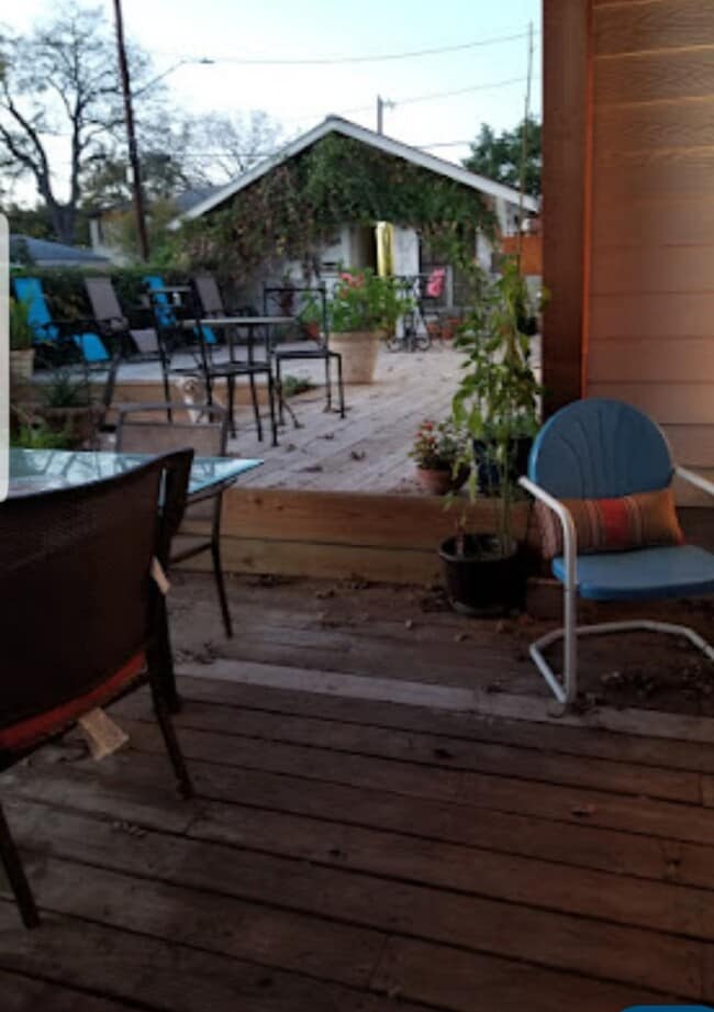 353 Brahan Blvd in San Antonio, TX - Building Photo - Building Photo
