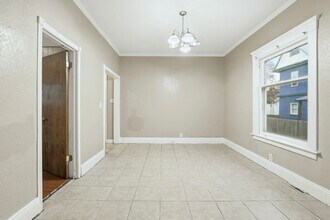 1610 Court St in Saginaw, MI - Building Photo - Building Photo