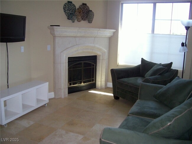 6 Via Vasari in Henderson, NV - Building Photo - Building Photo