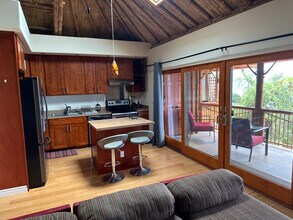75-5648-5648 Ololi Rd in Kailua Kona, HI - Building Photo - Building Photo