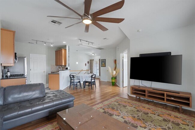 property at 9201 Brodie Ln