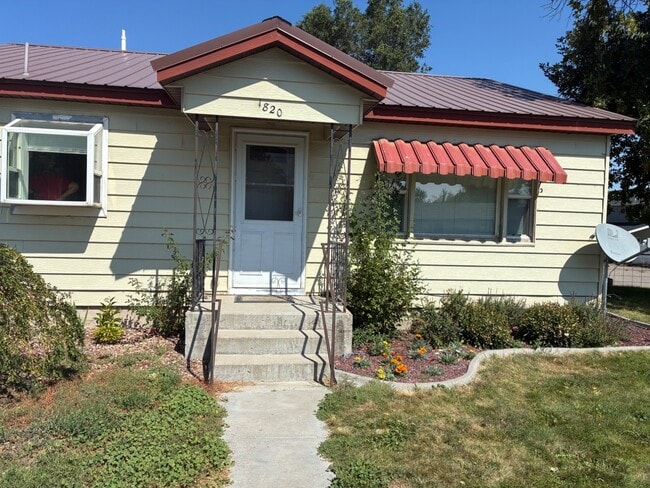 property at 1820 21st St