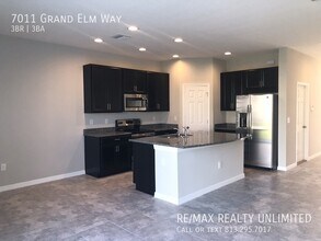 7011 Grand Elm Dr in Riverview, FL - Building Photo - Building Photo