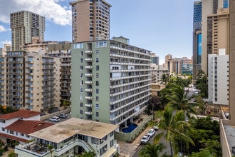 Rosalei Condominiums in Honolulu, HI - Building Photo - Building Photo