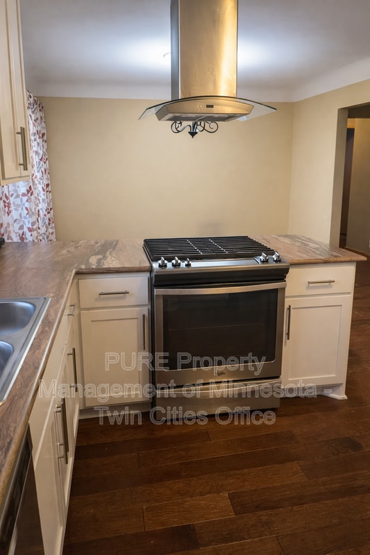 30630 Broadway St N in Lindstrom, MN - Building Photo - Building Photo