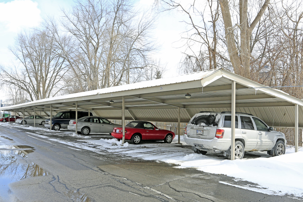 Sylvan Lake Condos Apartments Keego Harbor, MI Apartments For Rent