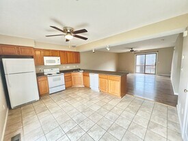 12 Sunridge Dr in Morgantown, WV - Building Photo