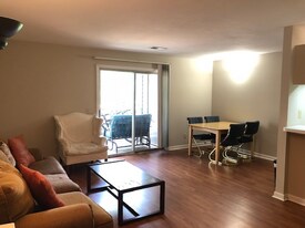 220 Elm St in Clemson, SC - Building Photo