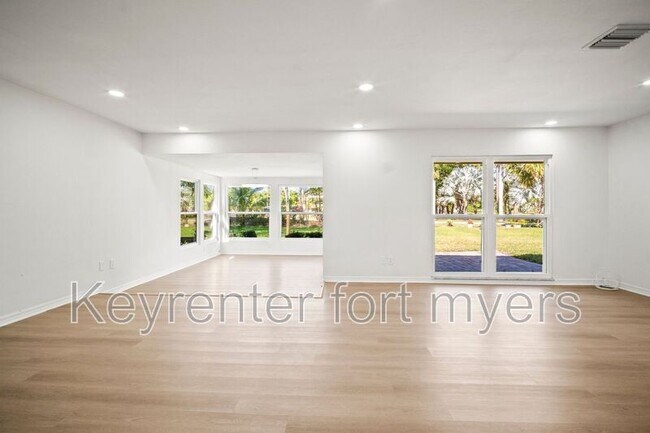 property at 4293 Island Cir