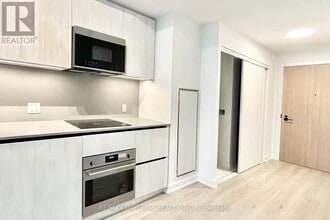 35 Parliament St in Toronto, ON - Building Photo - Building Photo