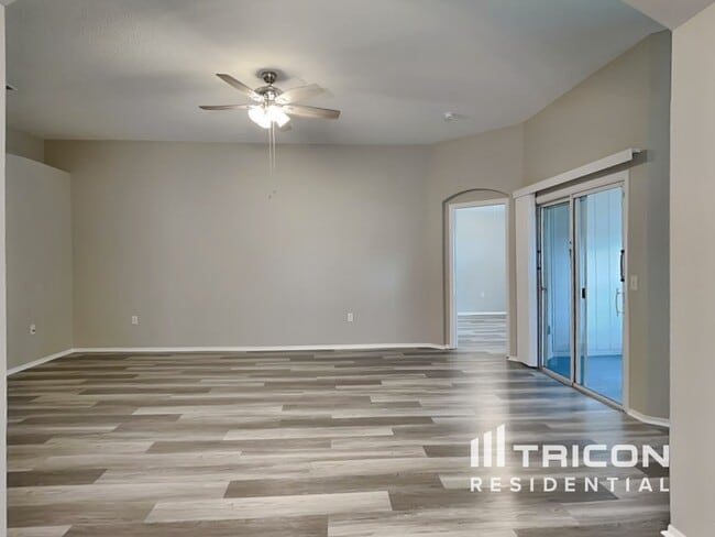 2118 Deerfield Dr in Lakeland, FL - Building Photo - Building Photo