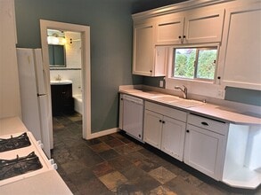 2612 S Grand St in Seattle, WA - Building Photo - Building Photo