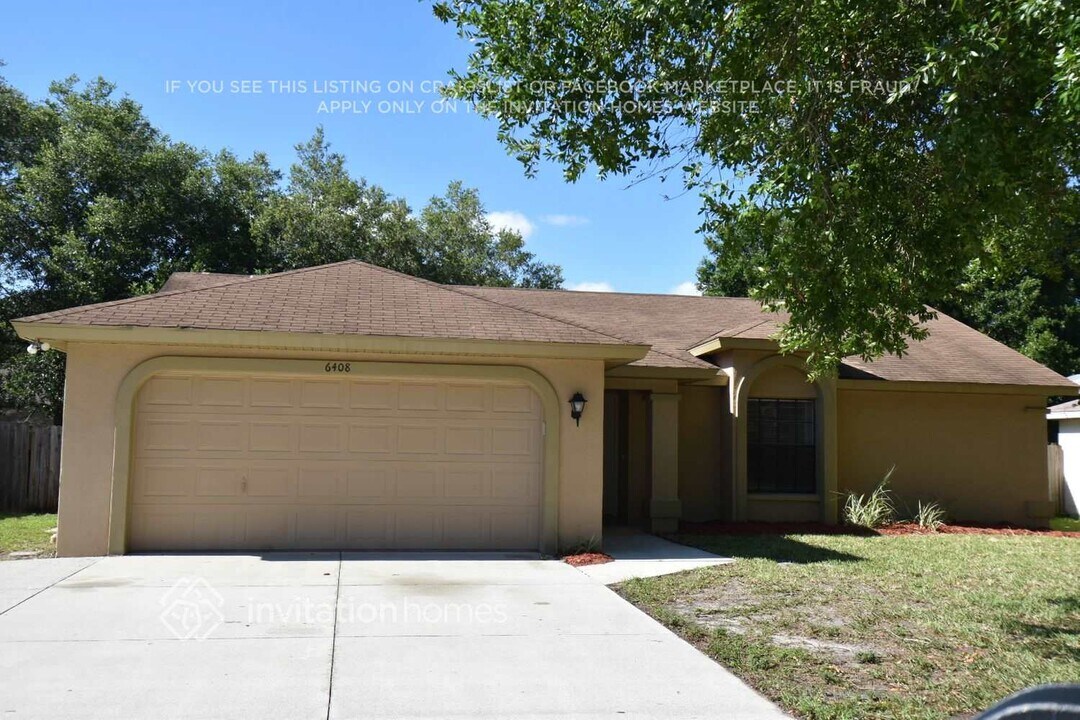 6408 63rd St E in Palmetto, FL - Building Photo