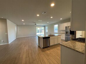 4104 Porter Farm Rd in Andice, TX - Building Photo - Building Photo