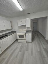 2245 Freedom St-Unit -2 in Hollywood, FL - Building Photo - Building Photo