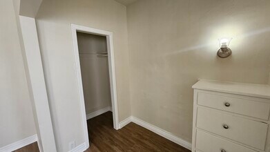 4530 Normandie Ave, Unit 104 in Los Angeles, CA - Building Photo - Building Photo