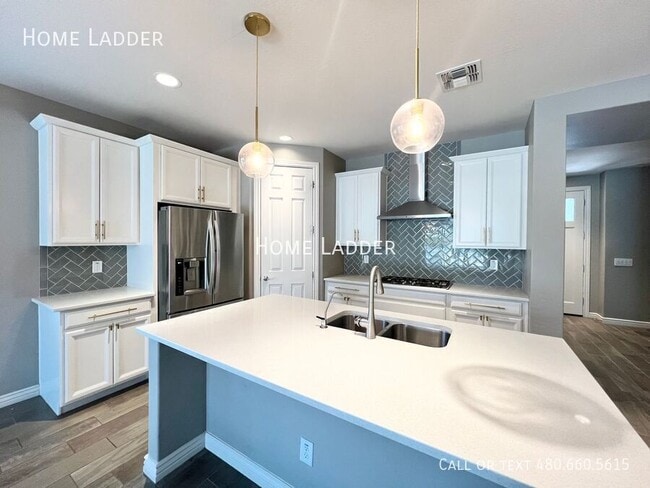 property at 2039 S Osborn Ln