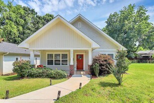 2508 Booker Ave in Charlotte, NC - Building Photo