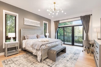 115 110th Pl SE in Bellevue, WA - Building Photo - Building Photo