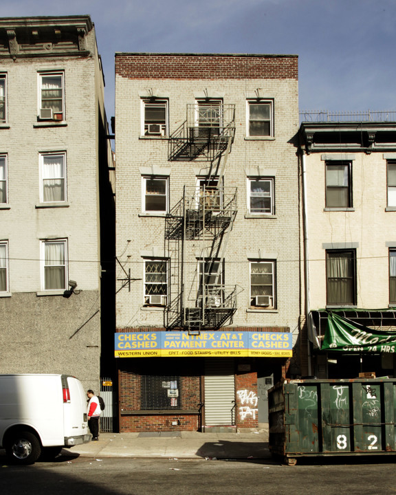 35 Madison St in New York, NY - Building Photo