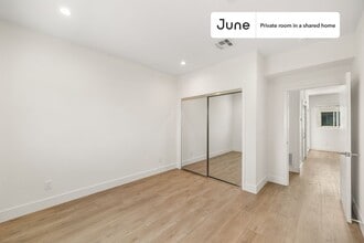 Private bedroom in 4 bed/4 bath Home in Los Angeles, CA - Building Photo - Building Photo