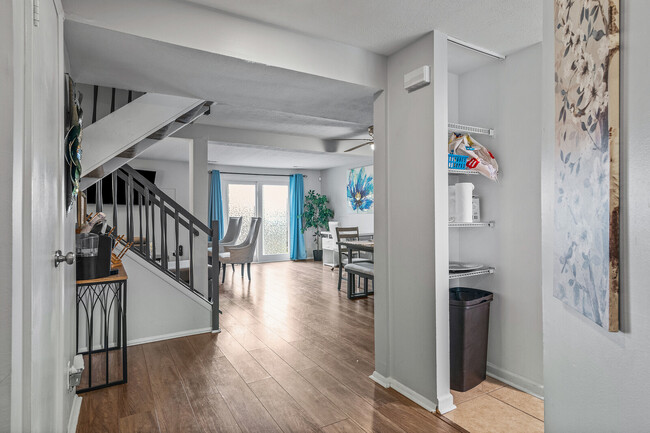 property at 1332 Vanasse Ct