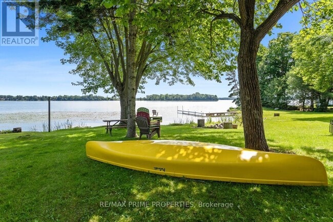 property at 5 Sugarbush Trail
