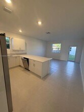 16202 SW 147th Ave in Miami, FL - Building Photo - Building Photo