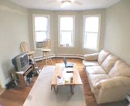 49 Gardena St, Unit 2 in Boston, MA - Building Photo - Building Photo