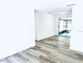 2829 Hope St in Sarasota, FL - Building Photo - Building Photo