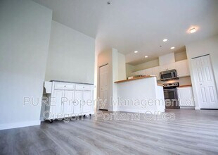 16070 SW Audubon St in Beaverton, OR - Building Photo - Building Photo