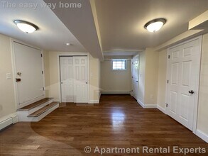 381 Harvard St in Cambridge, MA - Foto de edificio - Building Photo