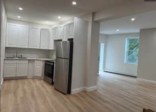 432 Jersey St in Staten Island, NY - Building Photo - Building Photo