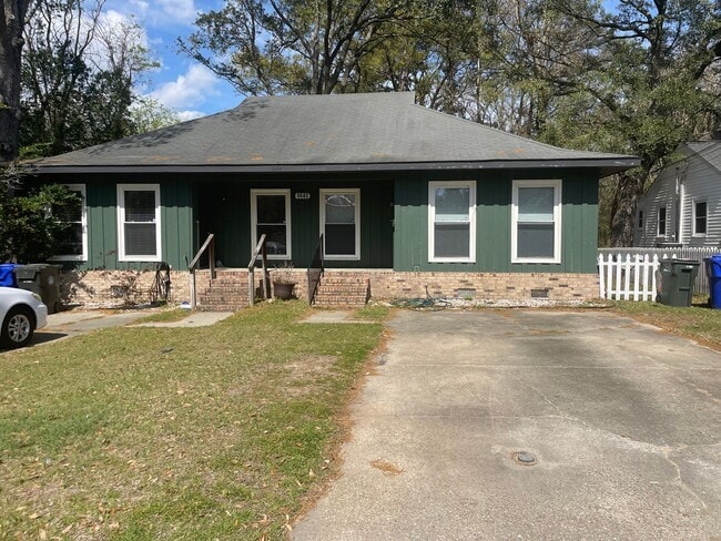 property at 1642 Pinckney Park Dr