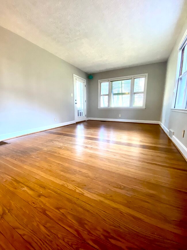 2225 Hawthorne Ave in Louisville, KY - Building Photo - Building Photo