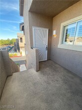 2101 Jade Creek St in Las Vegas, NV - Building Photo - Building Photo