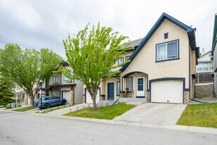 155 Hidden Creek Rise NW in Calgary, AB - Building Photo