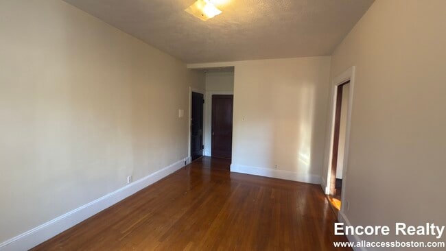 163 Summer St in Somerville, MA - Foto de edificio - Building Photo