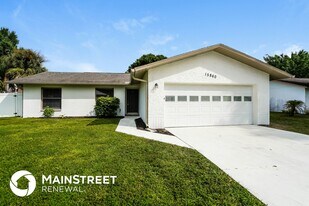 15860 Willoughby Ln in Ft. Myers, FL - Building Photo