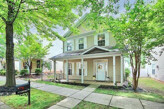 10008 Caldwell Depot Rd in Cornelius, NC - Building Photo - Building Photo